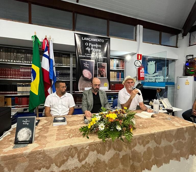 Lançamento do livro ‘O Passivo da Bruxa’ em Valença, Bahia